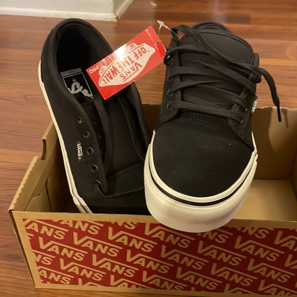 Vans Chukka Low Skate Shoes - Picture 6 of 7